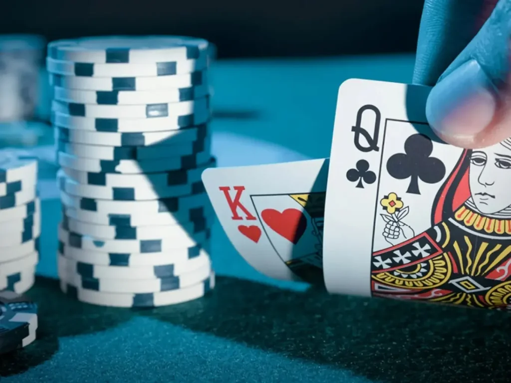 Learn the basic rules of Poker at Casino PHSKY